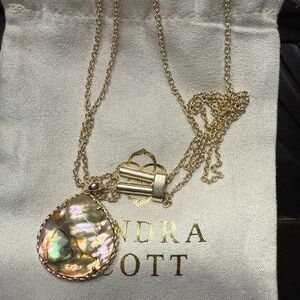 Kendra Scott Gold Abalone Pendant Necklace